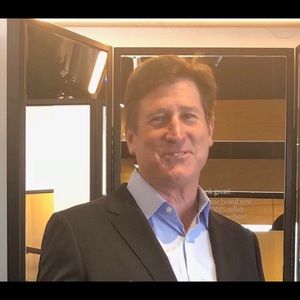 Meet your Posher, Jett